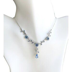 Vintage Y2K blue crystal flower vine necklace in silver tone